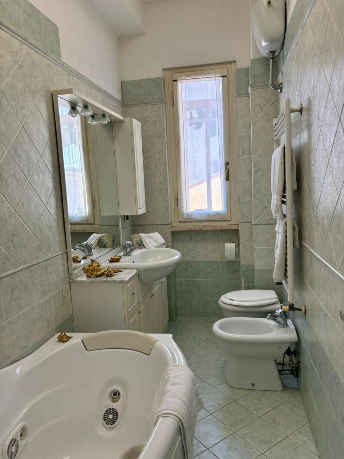 Appartement Sole E Mare - Viareggio Extérieur photo